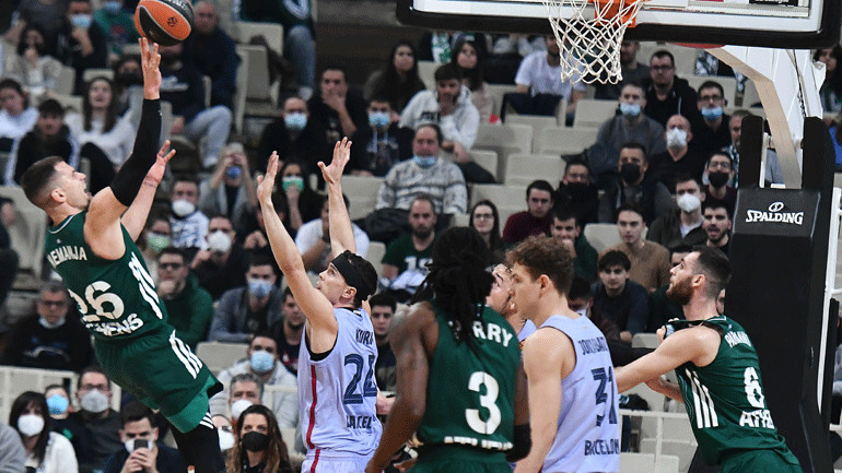 Έπεσε μαχόμενος ο Παναθηναϊκός, έχασε 85-82 από την Μπαρτσελόνα