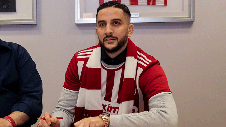 Υπέγραψε στον Ολυμπιακό ο Κώστας Μανωλάς