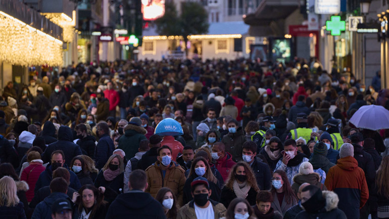 Ισπανία-Covid-19: Ο δείκτης μολύνσεων αυξήθηκε σε επίπεδο «πολύ υψηλού κινδύνου»