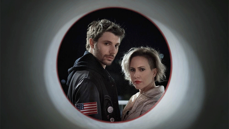 Τελευταία παράσταση για το έργο «Η Σαμάνθα και ο Μαξ στο Βυθό της Ασφάλτου» στον Πολυχώρο Vault