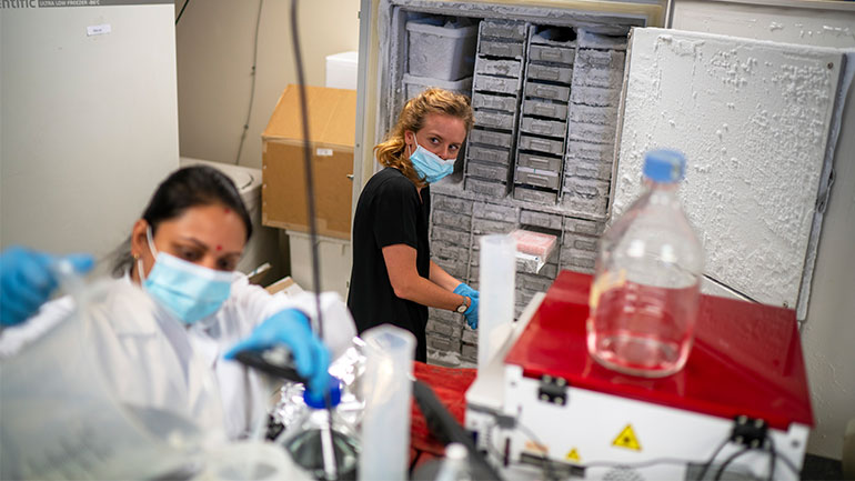 Νότιος Αφρική: Έκρηξη περιστατικών της «Όμικρον», αλλά όχι σοβαρές περιπτώσεις