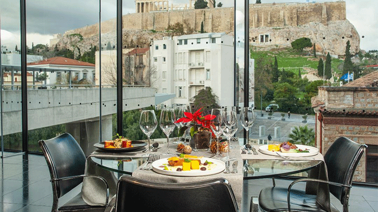 Εορταστικό γεύμα στο εστιατόριο του Μουσείου Ακρόπολης