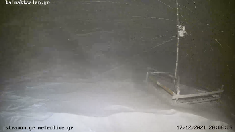 Δείτε ζωντανή εικόνα από το χιονισμένο Καϊμάκτσαλαν