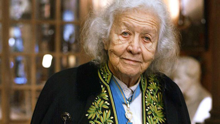 Η γιαγιά τα είπε όλα