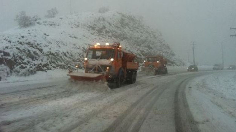 Χιονίζει προς Δομοκό, Μπράλο και Καρπενήσι