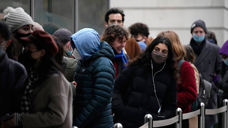 Βρετανία: Επιβεβαιώθηκαν 12.133 νέα περιστατικά της Όμικρον μέσα σε ένα 24ωρο