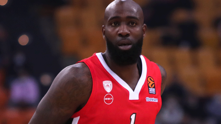 Ολυμπιακός: Έβγαλε μέρος της προπόνησης ο Έισι