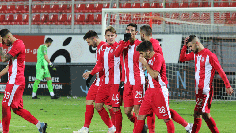 Super League 2: Στην κορυφή με επιβλητική νίκη η Ξάνθη, 5-0 τα Τρίκαλα