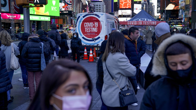 ΗΠΑ: Ραγδαία αύξηση των περιστατικών της «Όμικρον»