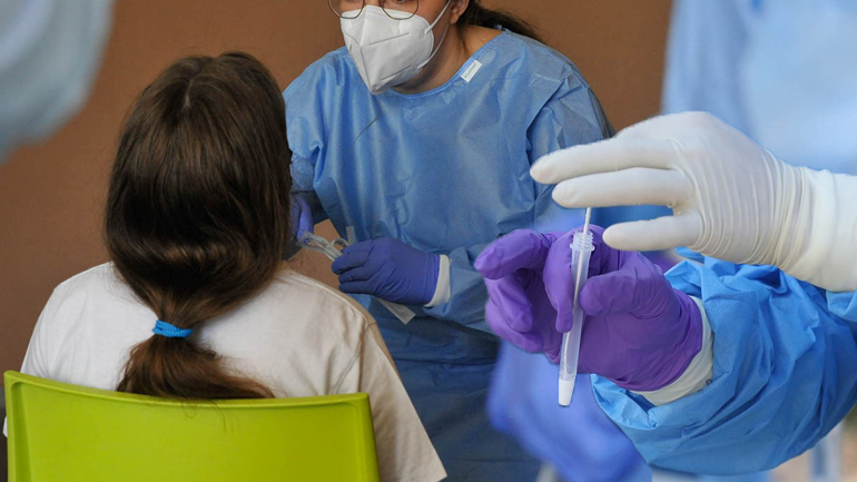 Προς καθολικό «testing» του πληθυσμού