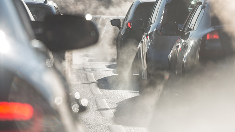 Τεράστια μείωση θανάτων που σχετίζονται με τους ρύπους των αυτοκινήτων