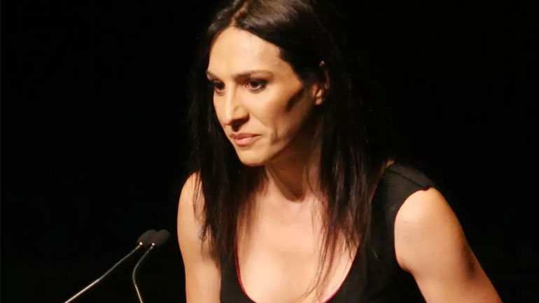 Ξεσπά η Μίνα Ορφανού: «Δεν έχω κάνει αλλαγή φύλου, όταν με ρωτάνε μου τη δίνει»