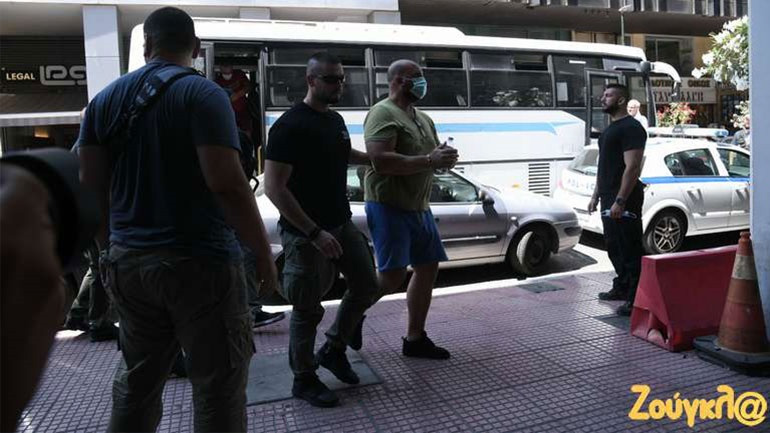 Πειραιάς: Αποφυλακίστηκαν μέλη συμμορίας που «πουλούσαν» προστασία λόγω παρέλευσης 18μηνου