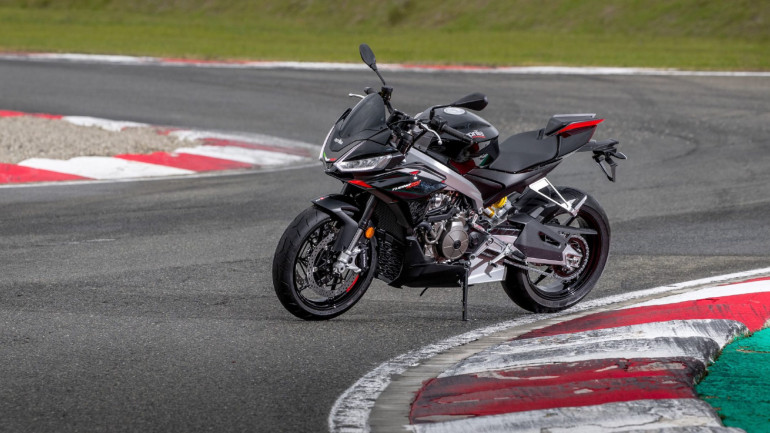 Η Aprilia ετοιμάζει Factory έκδοση του Tuono 660