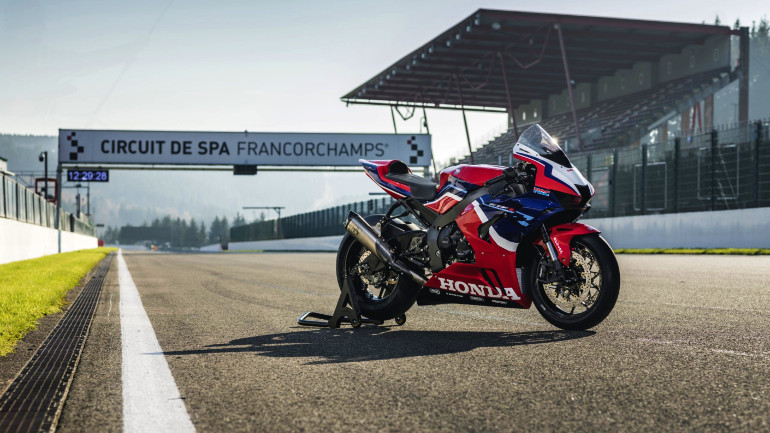 Αυτή η Honda CBR1000RR-R είναι αφιερωμένη στην πίστα του Spa-Francorchamps