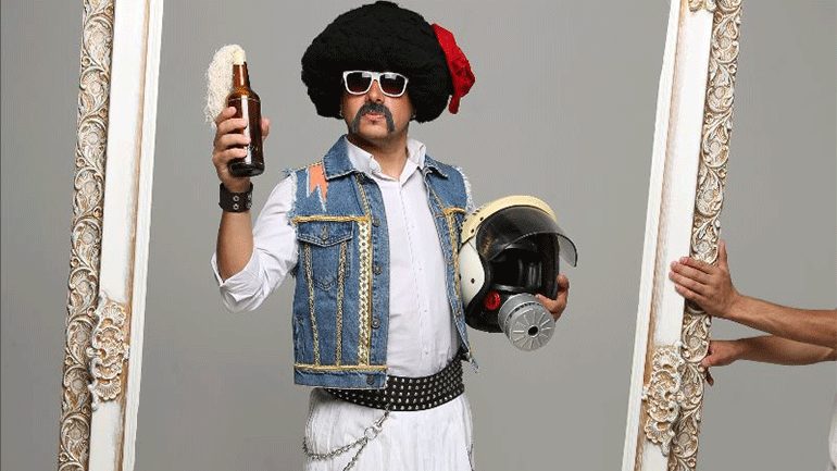 «Ζήτω το Πένθος»: Τσολιάς εν δε Τσόλια Μπαντ!