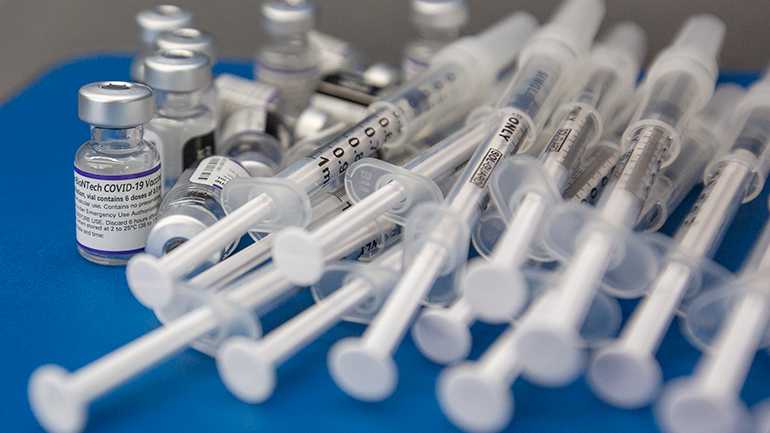 Η Σουηδία ενέκρινε τον εμβολιασμό κάποιων παιδιών ηλικίας 5 με 11 ετών