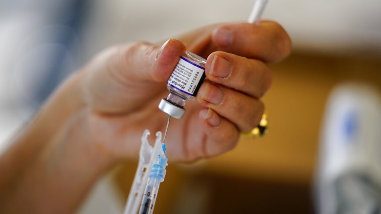 Βρετανία: Εγκρίθηκε η χρήση του εμβολίου της Pfizer σε παιδιά 5-11 ετών