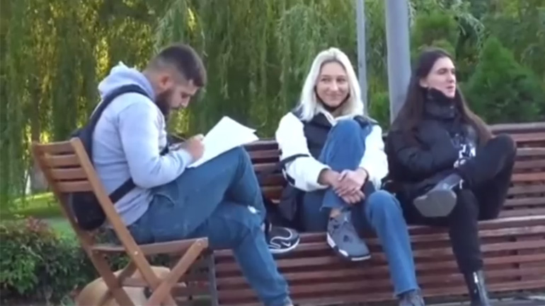 Ορίστε, το πορτρέτο σας!