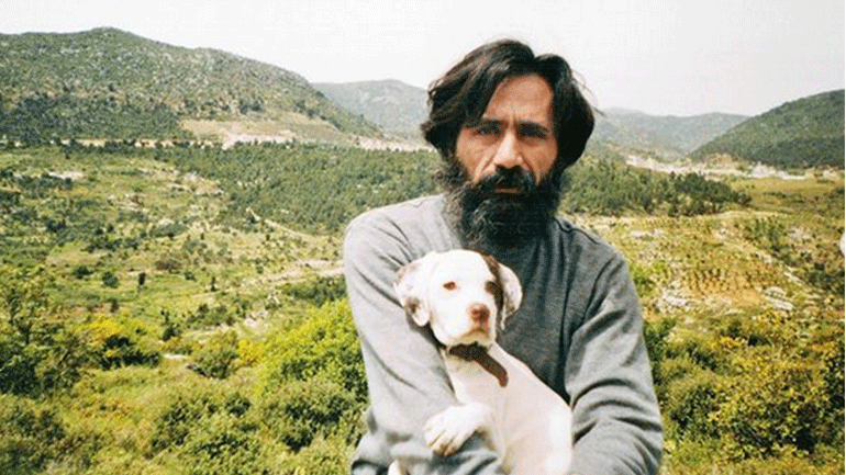 Λεύκωμα με προσωπικές φωτογραφίες προσφύγων από τη Συρία, από τον Alexis Cordesse