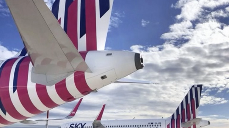 Λαμπερή χριστουγεννιάτικη εκδήλωση της SKY express με τον Διεθνή Αερολιμένα Αθηνών «Christmas in the SKY»!