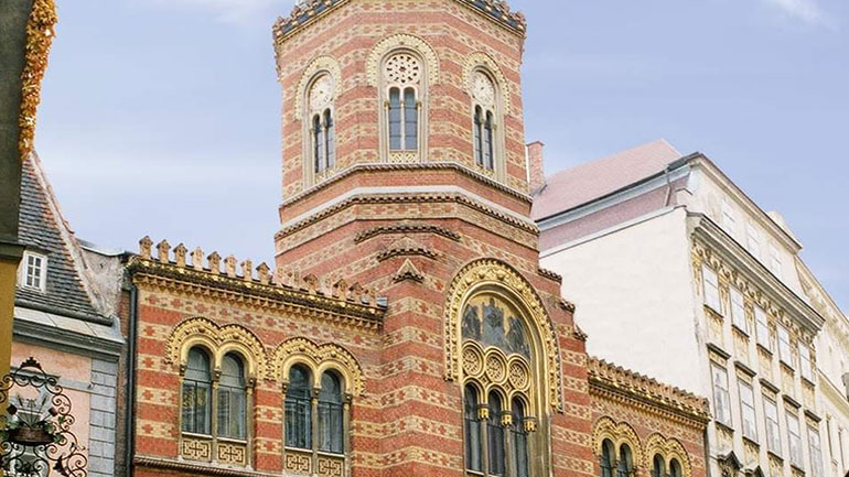 Εκατό βιβλία από τη «Φωνή της Ελλάδας» για τα Ελληνόπουλα της Βιέννης