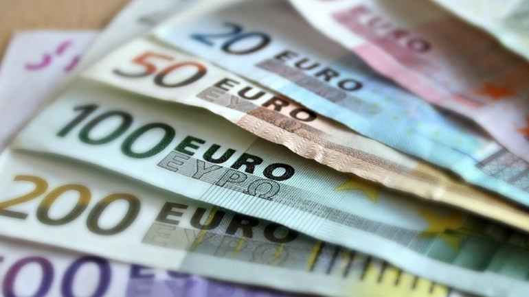 ΓΣΕΕ: Πώς αμείβονται οι αργίες των Χριστουγέννων και της Πρωτοχρονιάς