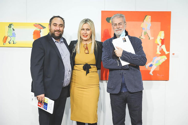 O επιχειρηματίας της ενέργειας Αλέξης Σπυρόπουλος, η Μαρίζα Κουλουμπή, σύζυγος του καλλιτέχνη, διευθύντρια στην Τράπεζα Πειραιώς και ο καθηγητής χειρουργικής Κωνσταντίνος Σιμόπουλος.