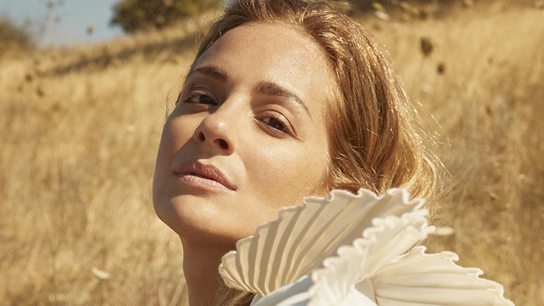 Η Νατάσσα Μποφίλιου live στο VOX