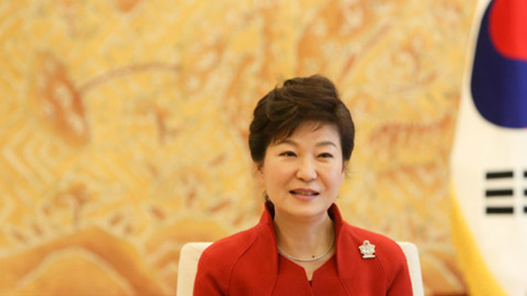 Ο πρόεδρος της Νότιας Κορέας ετοιμάζεται να απονείμει χάρη στη φυλακισμένη προκάτοχό του