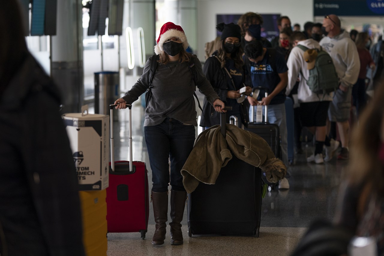 Εμπλοκή στα αεροδρόμια των ΗΠΑ λόγω των ακυρώσεων 120 πτήσεων της United Airlines