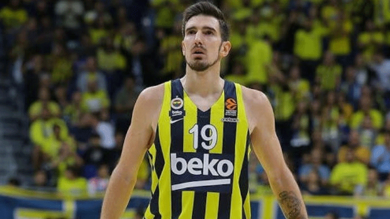 Φενερμπαχτσέ: Στα «πιτς» οι Ντε Κολό, Βέσελι