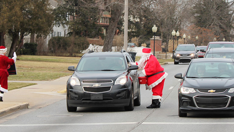 ΗΠΑ: Εκατομμύρια Αμερικανοί αψηφούν την Όμικρον και φεύγουν για διακοπές