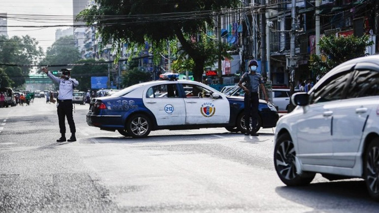 Μιανμάρ: Τουλάχιστον 30 νεκροί από επίθεση εναντίον αυτοκινήτων