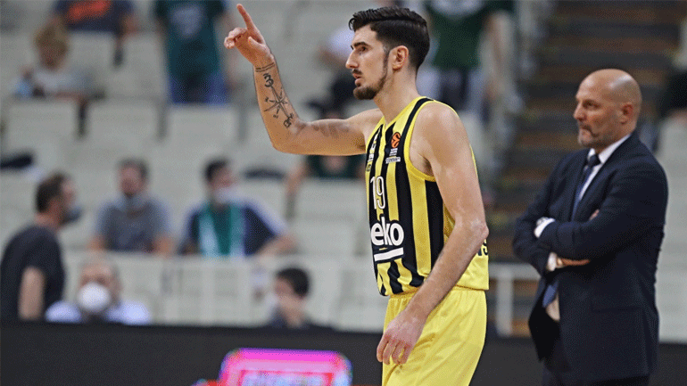 Φενερμπαχτσέ: Υποβλήθηκε σε επέμβαση ο Ντε Κολό