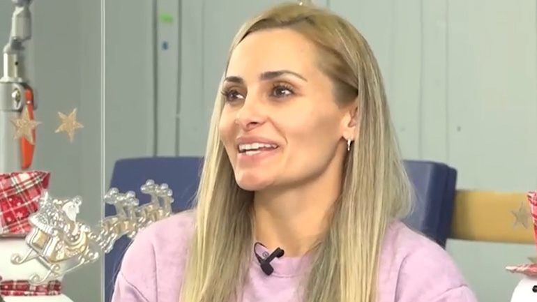 Βασιλική Μιλλούση για το δώρο του Λευτέρη Πετρούνια: «Είδα το αυτοκίνητό μου με έναν κόκκινο φιόγκο»