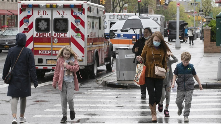 Covid-19: Αυξάνονται οι εισαγωγές παιδιών σε νοσοκομεία στη Νέα Υόρκη