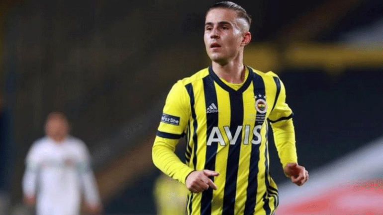 Ο Πέλκας «σφράγισε» τη νίκη της Φενερμπαχτσέ, 2-0 τη Μαλατιασπόρ