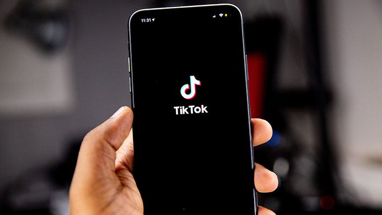 Το TikTok «έκλεψε το στέμμα» της Google