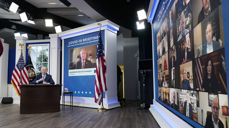 ΗΠΑ: Ο Μπάιντεν δεσμεύτηκε να αντιμετωπίσει το πρόβλημα της έλλειψης διαγνωστικών τεστ