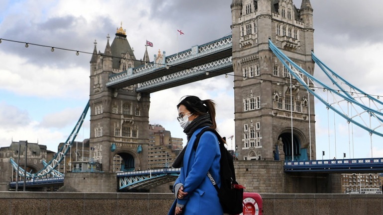 Βρετανία: Ρεκόρ με 129.471 νέα περιστατικά Covid-19