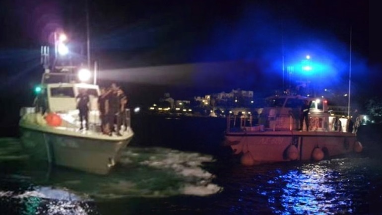 Στους 17 οι νεκροί από το ναυάγιο στην Πάρο – Εντοπίστηκε η σορός ακόμη ενός μετανάστη