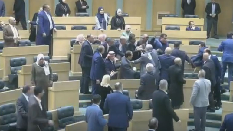 Ιορδανία: Συμπλοκές μεταξύ βουλευτών κατά τη συνεδρίαση για την ισότητα ανδρών-γυναικών