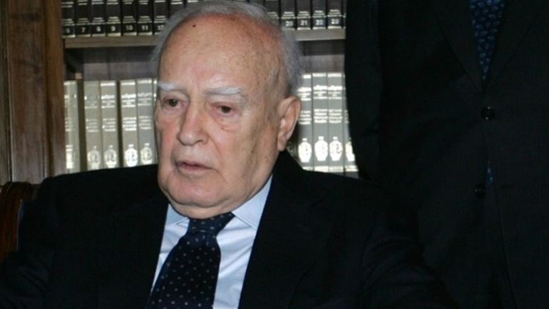 Αύριο η εξόδιος ακολουθία του Κ. Παπούλια – Την Πέμπτη στα Ιωάννινα η κηδεία