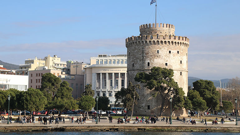 Θεσσαλονίκη: Διπλασιασμός του ιικού φορτίου της «Όμικρον» ανά δύο μέρες, δείχνει έρευνα του ΑΠΘ