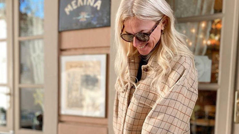 To cozy shacket της Χριστίνας Κοντοβά που θα χαρίσει στυλ στις all day εμφανίσεις σας