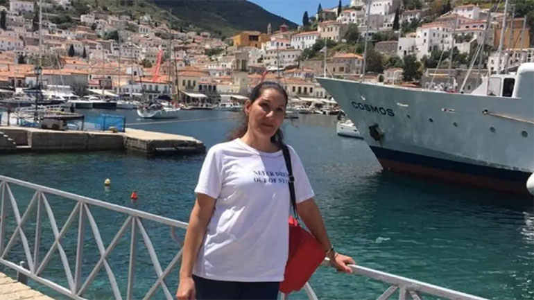 Τυφλή ηθοποιός στην Αργεντινή χορεύει και διδάσκει ελληνικούς χορούς «με τα μάτια της ψυχής» Τυφλή ηθοποιός στην Αργεντινή χορεύει και διδάσκει ελληνικούς χορούς «με τα μάτια της ψυχής»