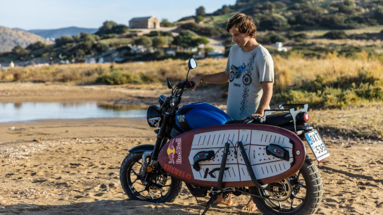 Μια Yamaha XSR125 για τον πρωταθλητή Νικόλα Πλυτά