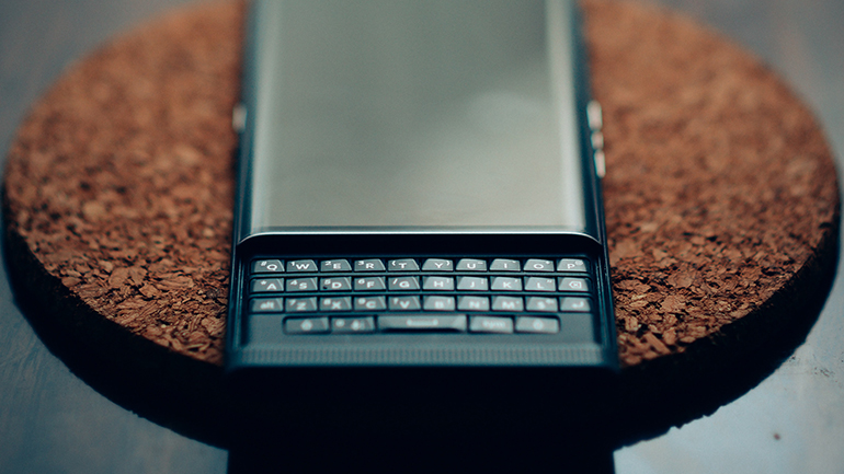 «Ταφόπλακα» για τα Blackberry