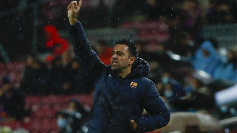 Τσάβι: «Έπρεπε να έχει αναβληθεί ο αγώνας με τη Μαγιόρκα»